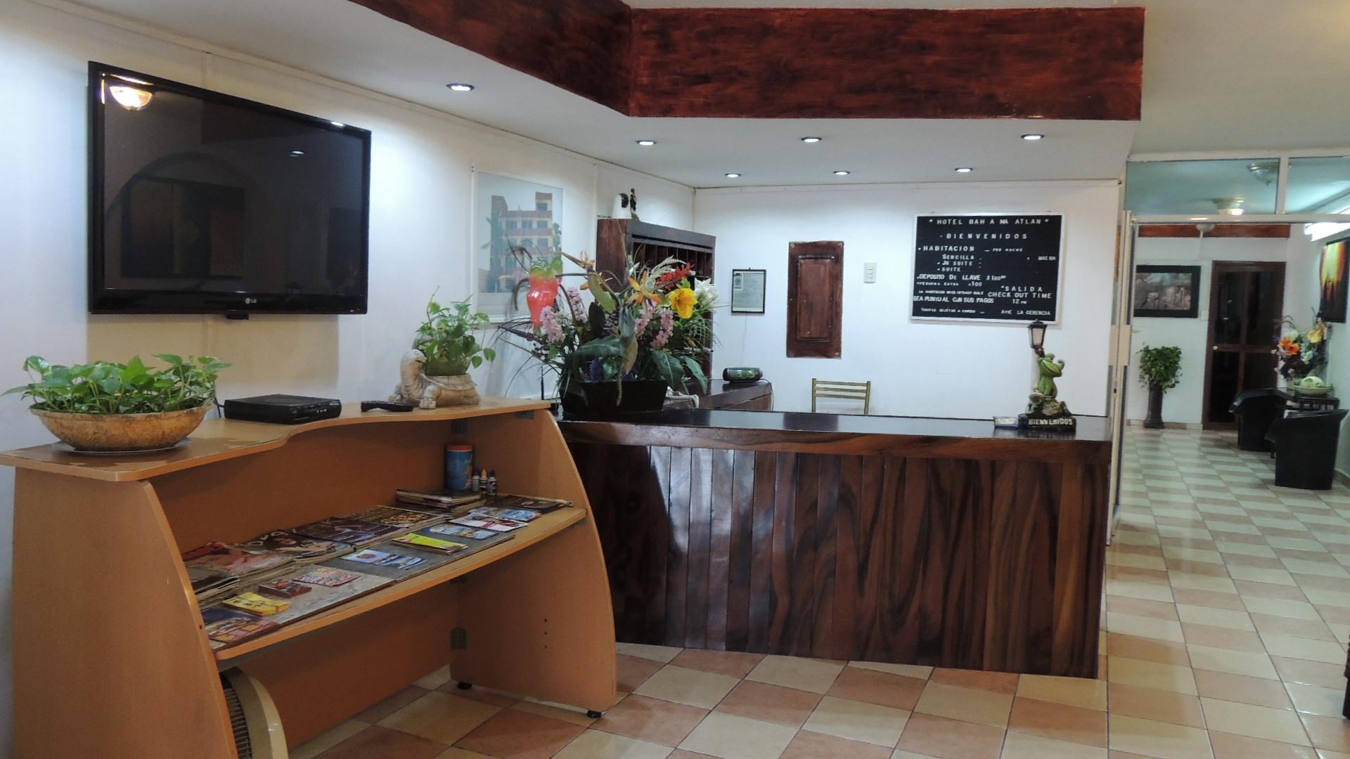 Capital O Zona Dorada Inn, Mazatlan Exterior photo